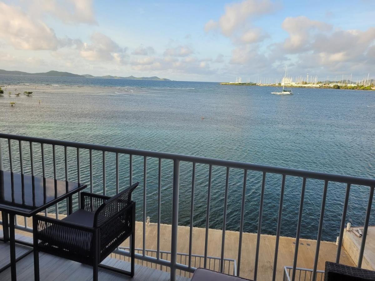 Modern Waterfront Apartment Road Town  Bagian luar foto
